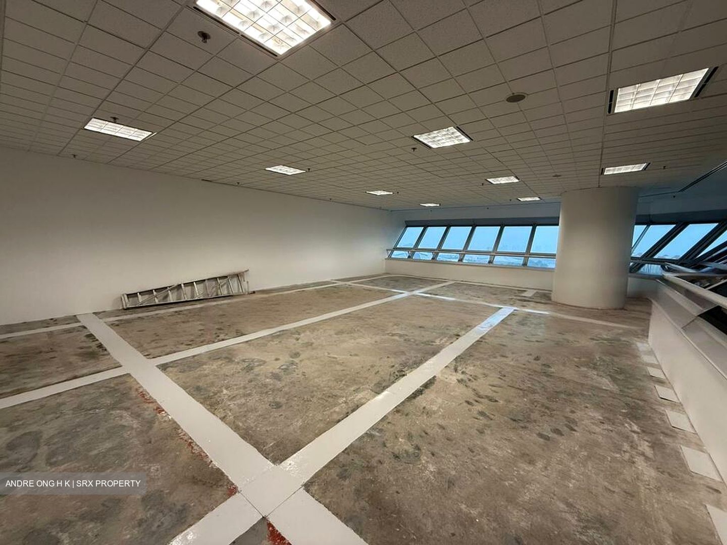Concourse Skyline (D7), Office #472959981